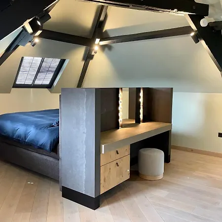 Charming Duplex At Location Apartment *
